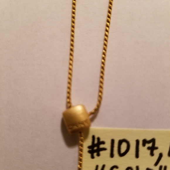 🔻REDUCED❣ ✅1017 NWOT RARE DKNY Logo Gold Tone Metal Necklace - Picture 9 of 14